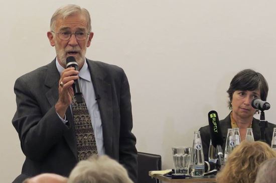 Ex-CIA-Mitarbeiter Ray McGovern und Elizabeth Murray